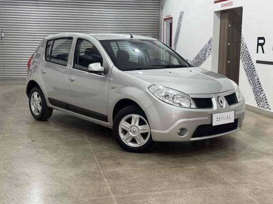 RENAULT SANDERO 1.6 PRIVILÈGE 8V FLEX 4P MANUAL RENAULT SANDERO 1.6 PRIVILÈGE 8V FLEX 4P MANUAL